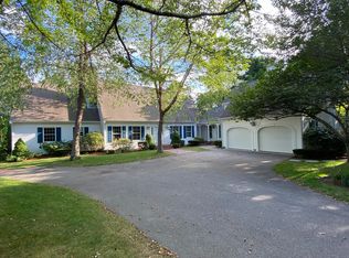 16 Surrey Ln, South Dennis, MA 02660