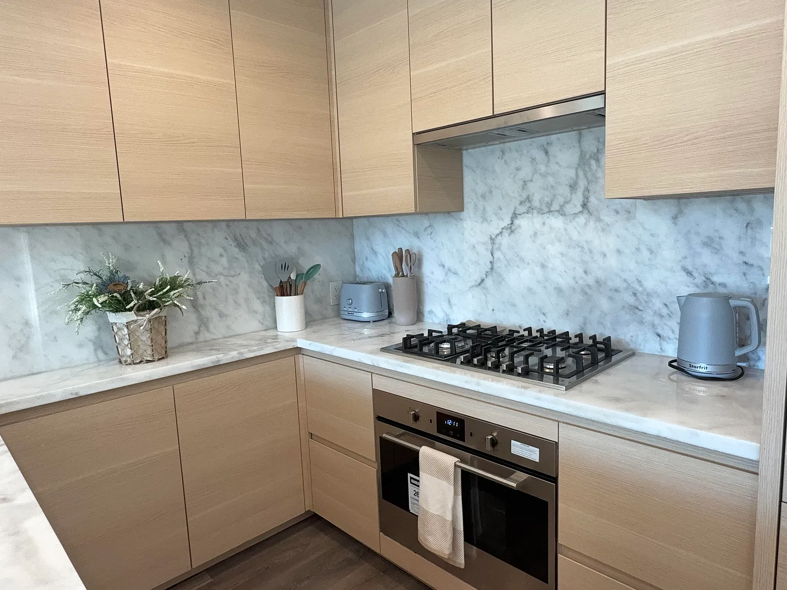 1 bed, 629 sqft, $3,500 — Photo 2