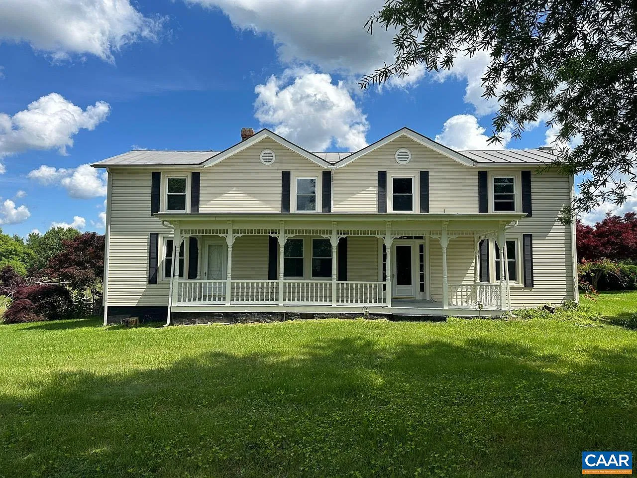 4 bed, 4.0 bath, 2695 sqft, $3,900 — Photo 1