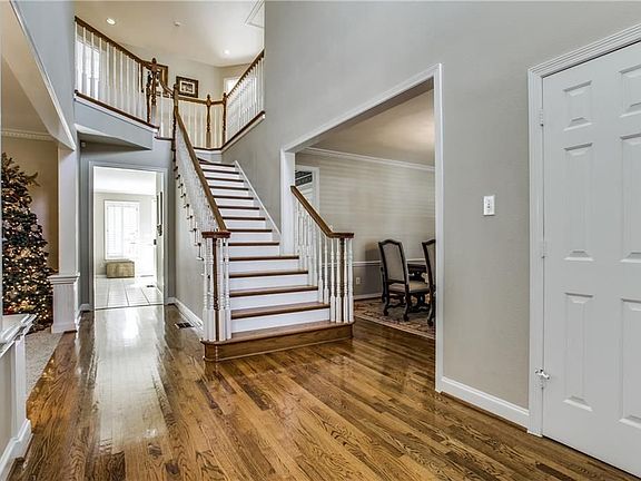 3rd image of 2817 Milton St