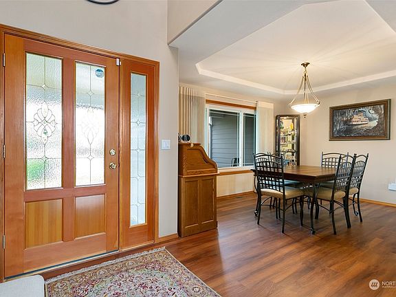 4th image of 16607 137th Avenue E