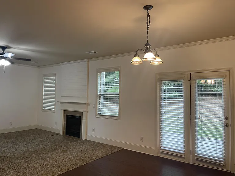 765 Westmoreland Ln — Photo 15