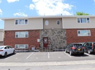 190 Spring St APT 6, Albany, NY 12203