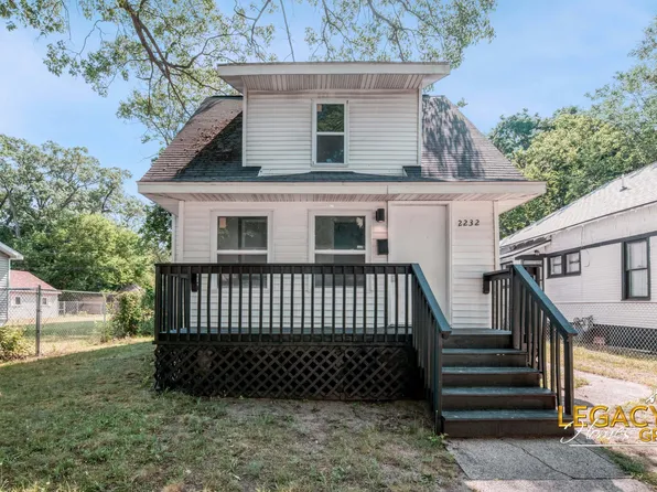 2232 5th St, Muskegon Heights, MI 49444
