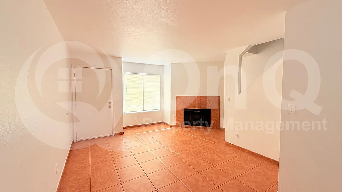 2 bed, 2.0 bath, 950 sqft, $1,450 — Photo 2