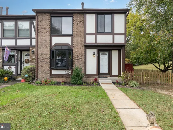 32 Bourbon Ct, Baltimore, MD 21234