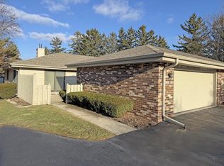 Country Terrace Condominium Ho, Mequon, WI 53092