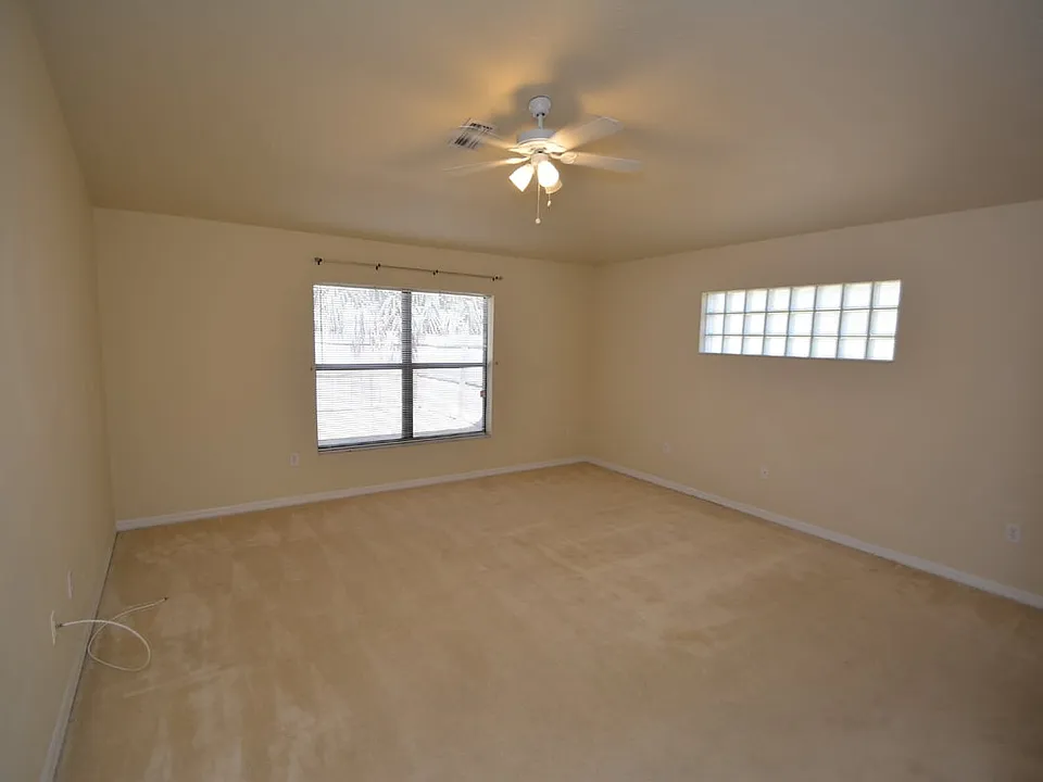 31 Port Royal Dr