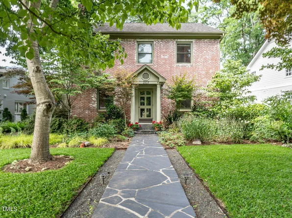 2807 Hazelwood Dr, Raleigh, NC 27608