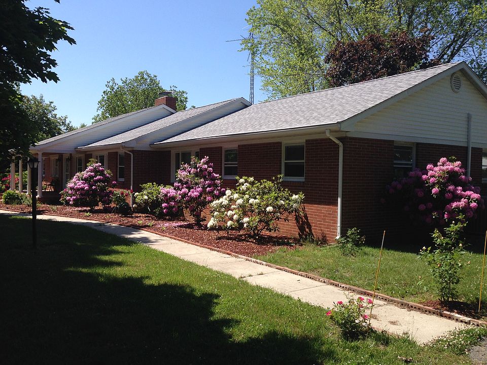 1st image of 3403 Bay Rd