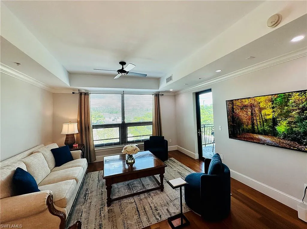 2 bed, 2.0 bath, 1435 sqft, $10,000 — Photo 4