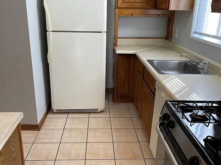 6763 Garling Dr — Photo 7
