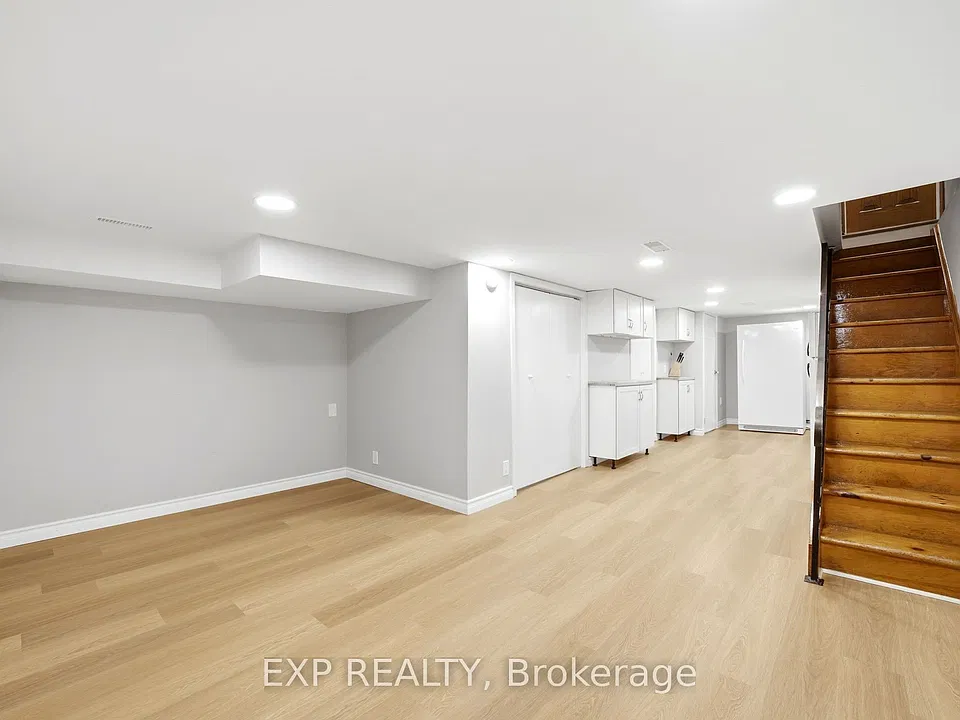 44 Donlands Ave #B