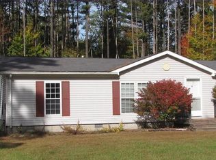 527 E Saginaw Rd, Sanford, MI 48657