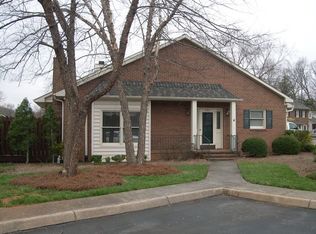 701 Polo Oaks Dr, Winston Salem, NC 27106