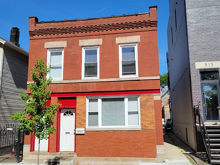 909 S Aberdeen St #2F — Photo 2