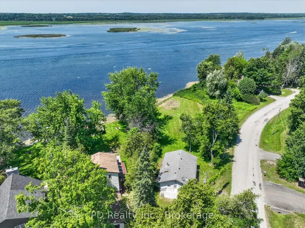 35 Westview Dr, Kawartha Lakes, ON K0L 2W0