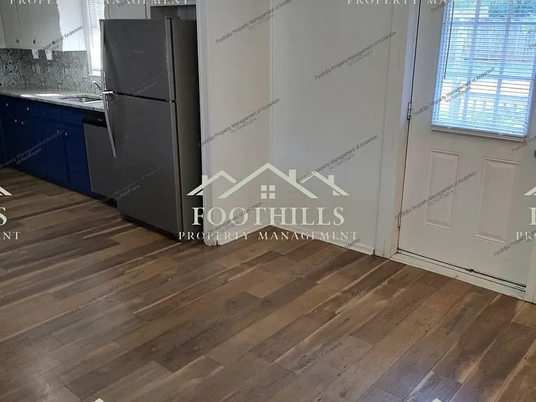 506 Auburn Ave — Photo 5