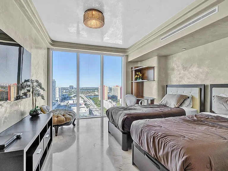 16699 Collins Ave #2508 — Photo 18
