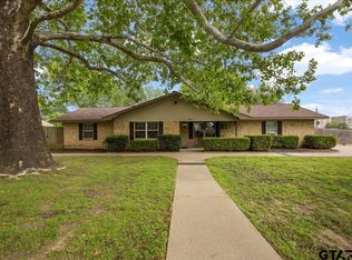 701 Georgia St, Lindale, TX 75771
