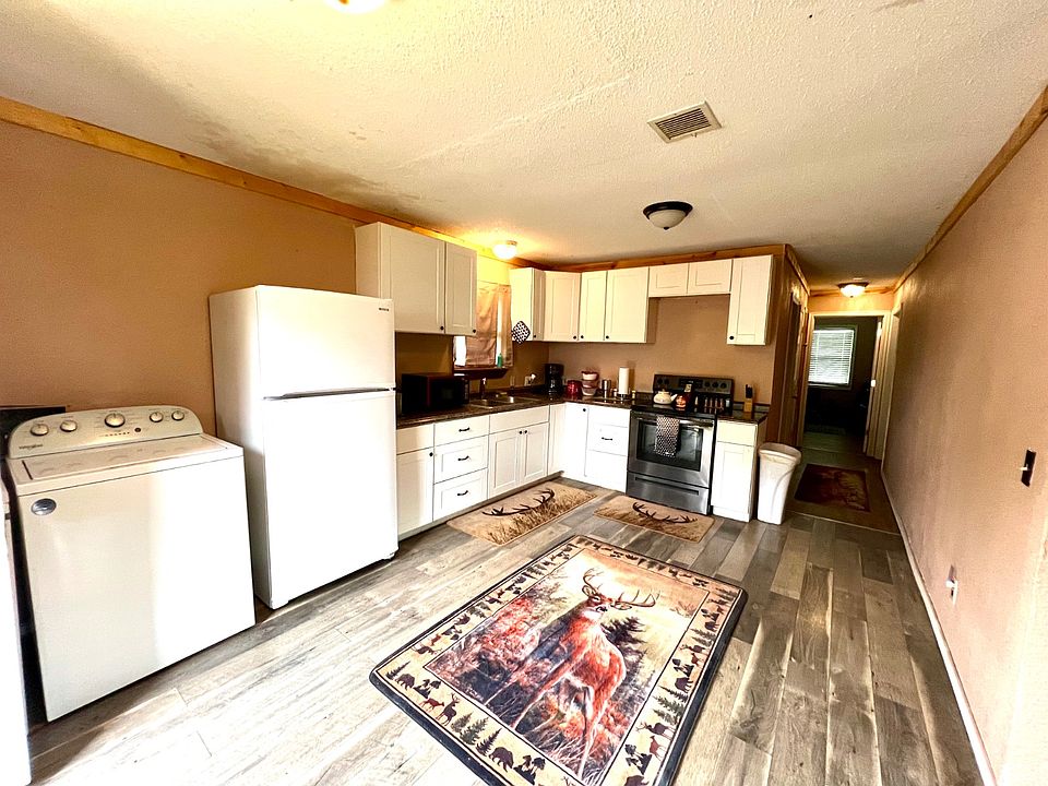 2nd image of 306 S Kemp Ave