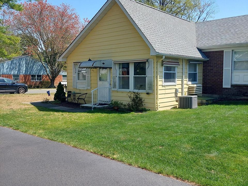 1st image of 21 Lexington Drive #B