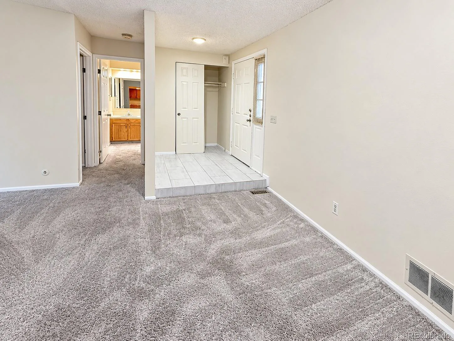 1 bed, 1.0 bath, 838 sqft, $1,550 — Photo 4