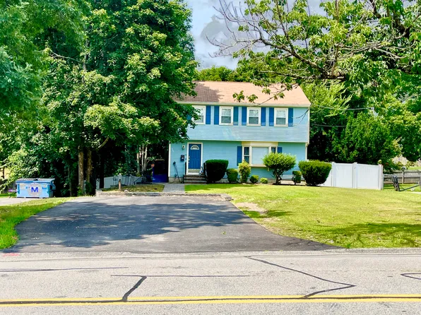 133 Center St, North Easton, MA 02356