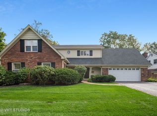 536 Wing Ln, St Charles, IL 60174
