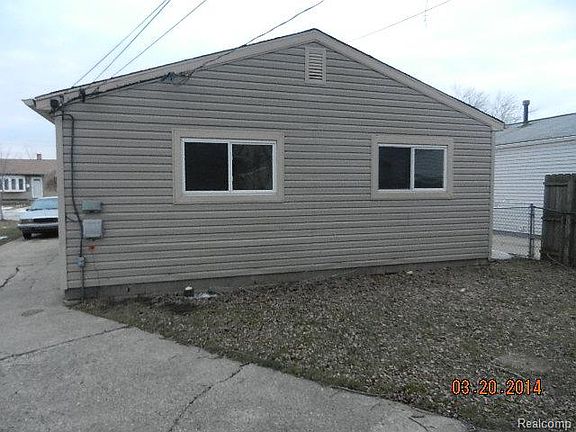 5th image of 30776 Palmer Blvd