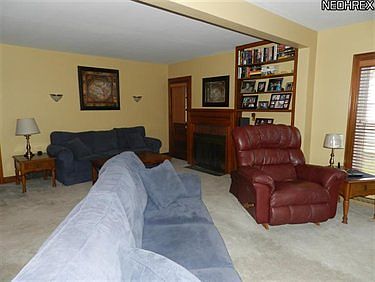 2nd image of 4837 Mahoning Ave