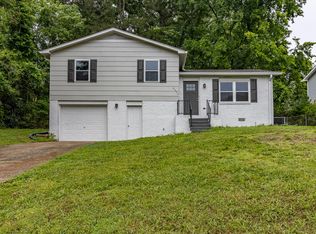 8539 Ricardo Ln, Hixson, TN 37343