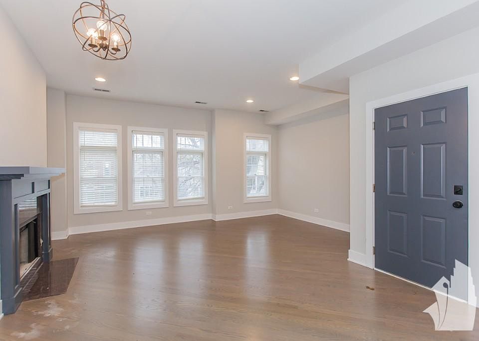 1st image of 2737 N Wayne Ave #1W