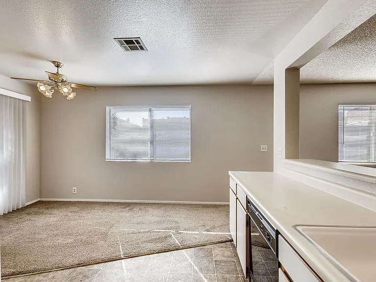 5171 Pioneer Ave #202 — Photo 10
