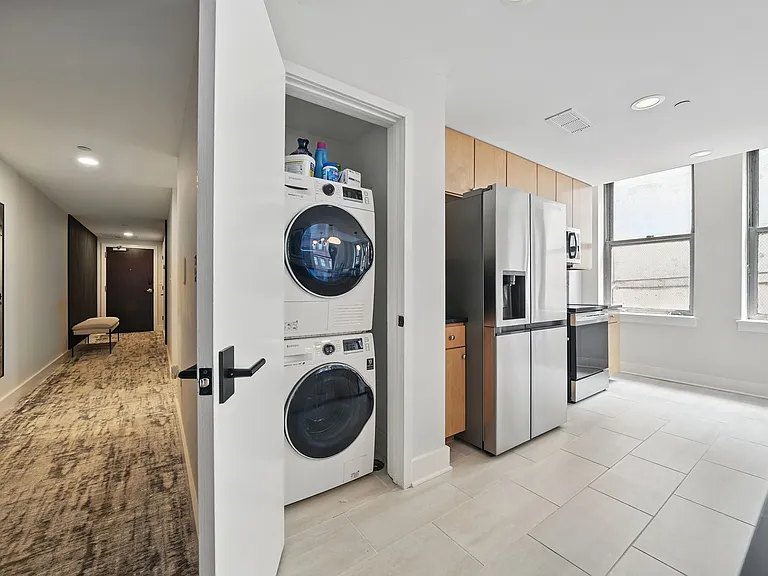 314 N Broadway Ave #806 — Photo 14