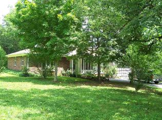 838 Penns Chapel Rd, Bowling Green, KY 42101