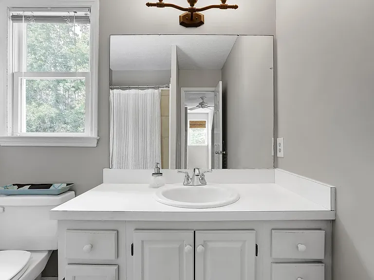 537 Aquarius Dr — Photo 16
