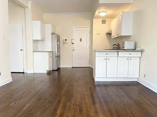 Rented by Douglas Elliman | media 12
