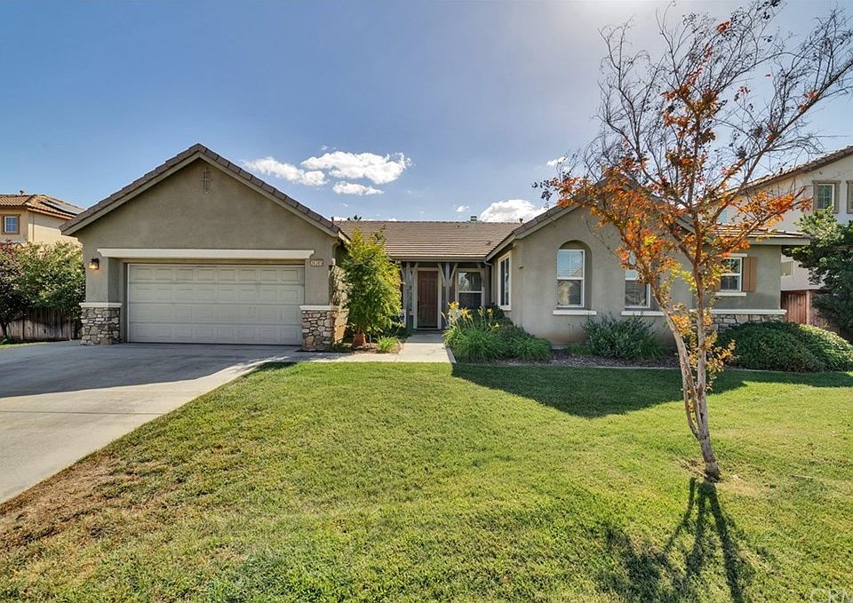 1st image of 26385 Sequoia St
