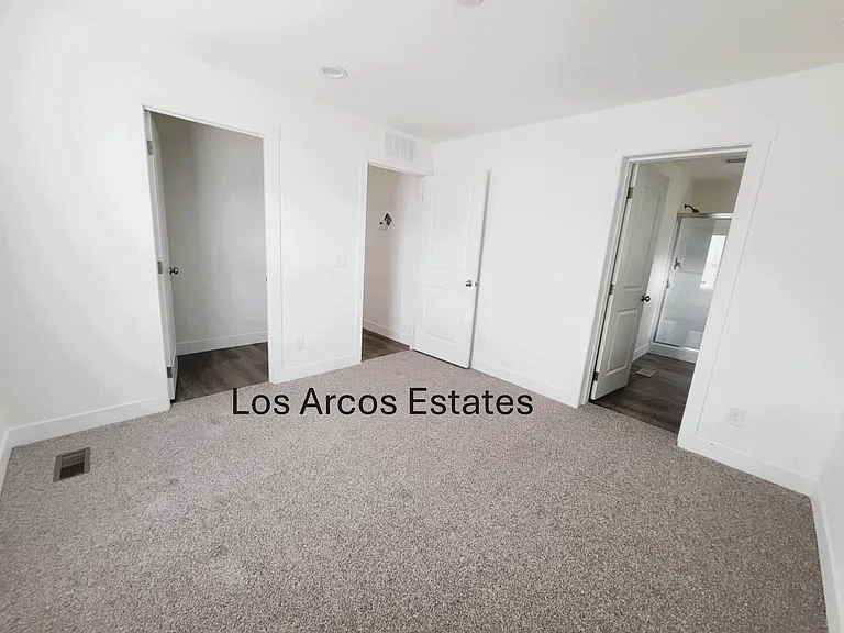 650 E Busby Dr #F — Photo 10