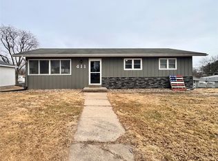 411 N Virginia St, Monroe, IA 50170