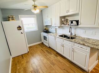 233 Elmwood Ave, Deland, FL 32724