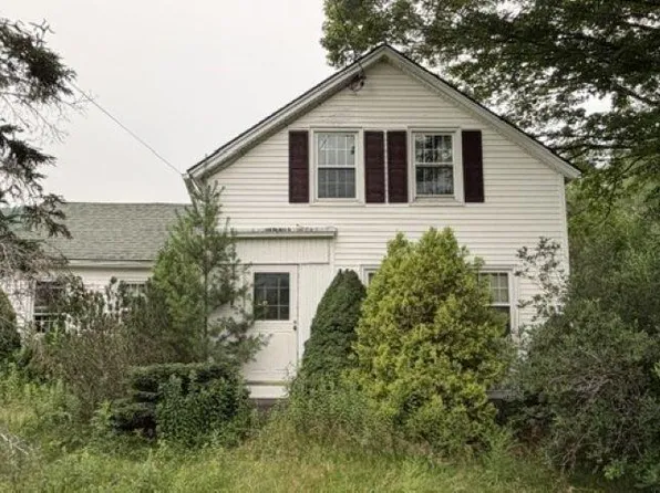 493 Main Rd, Stamford, VT 05352