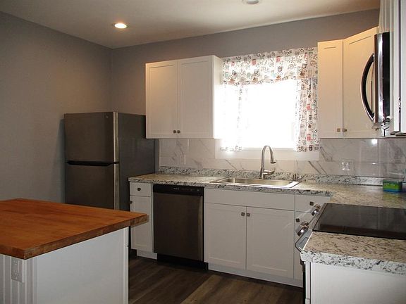 5th image of 298 Lackawanna Ave