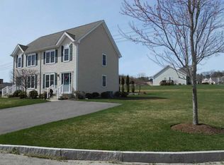 21 Stream View Dr, Cumberland, RI 02864