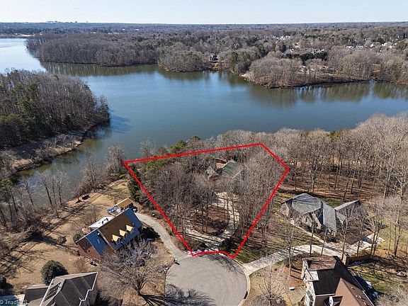 2nd image of 4001 Tesa Ct