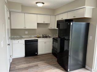 1508 Worthington Row Dr, Columbus, OH 43235