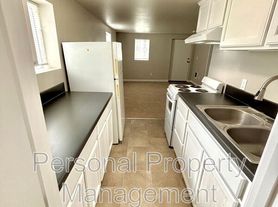 525 NW 10th Ave, Camas, WA