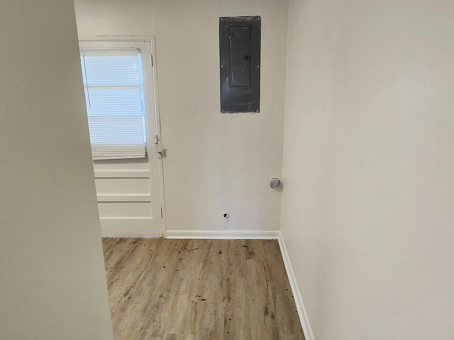 2 bed, 800 sqft, $995 — Photo 4