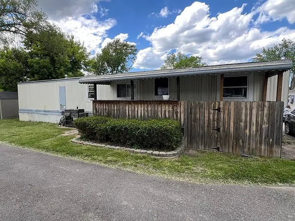 28495 Joy Rd Trailer W8, Westland, MI 48185
